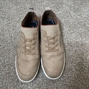Men's Tan Casual Shoes